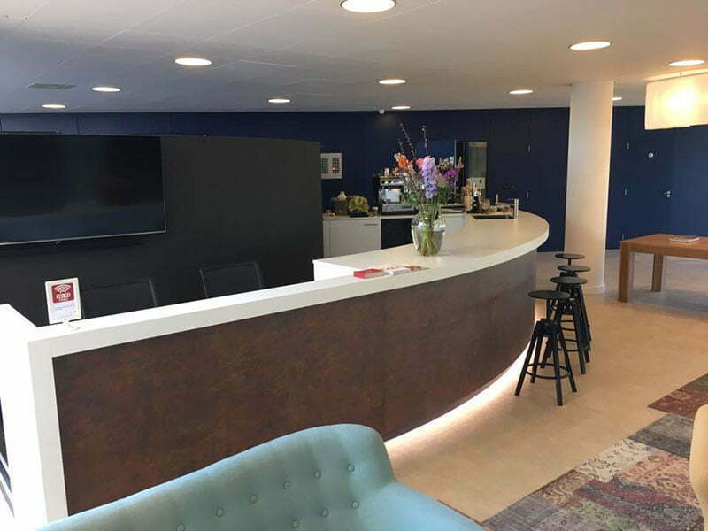 monro kantoor balie realisatie